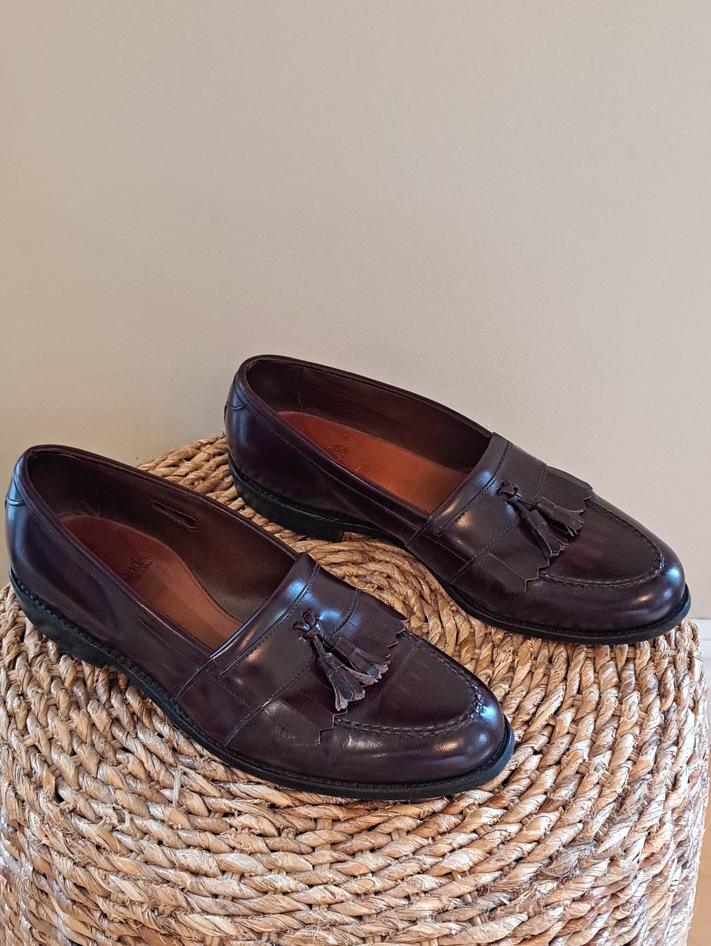 Allen Edmonds Mens Luxury Newport Cordovan Leather Tassel Dress Loafers 9.5